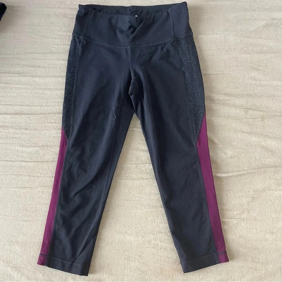 Athleta color block capri leggings S - Picture 3 of 6